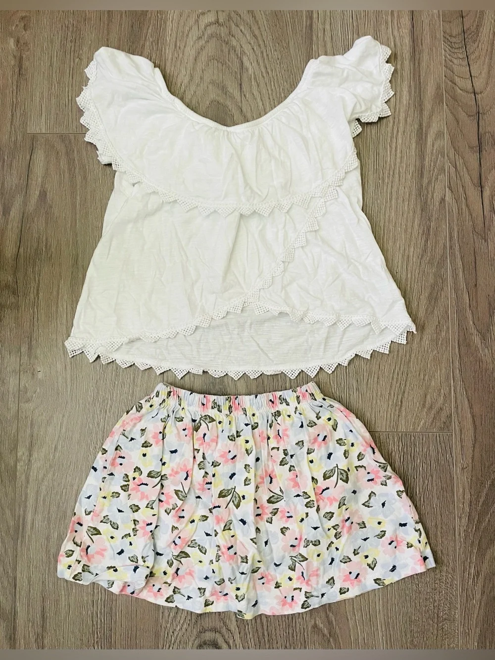 GAP Carter’s Toddler Girl Outfit 4-5T White Floral Set Of 2 Skort Shirt Summer